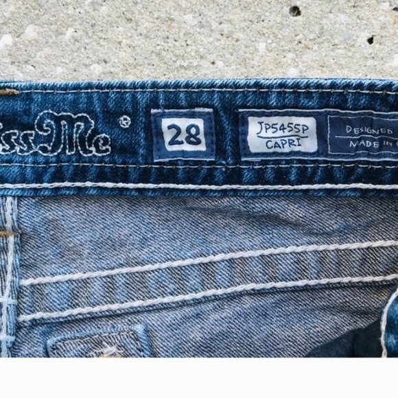 MISS ME FLEUR DE LIS CAPRI JEANS 28 crop - Picture 2 of 5